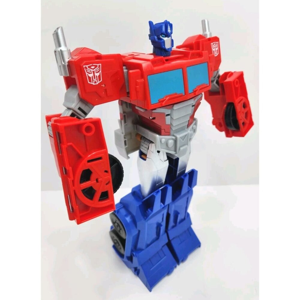 Transformers Cyberverse Optimus Prime Figure